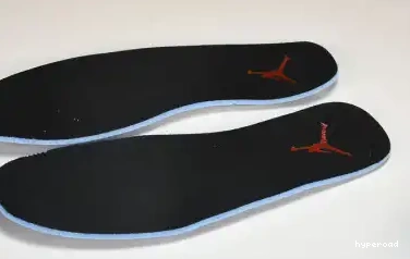 Hyperoad Air 12 Jordan “Cherry” 0602